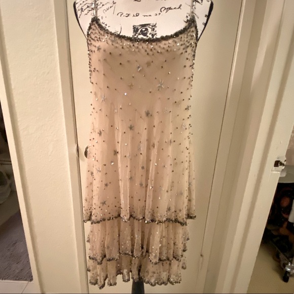 BNWT! ✨Joie Geddy Sequin Star Champagne Dress🌟 - Picture 4 of 11